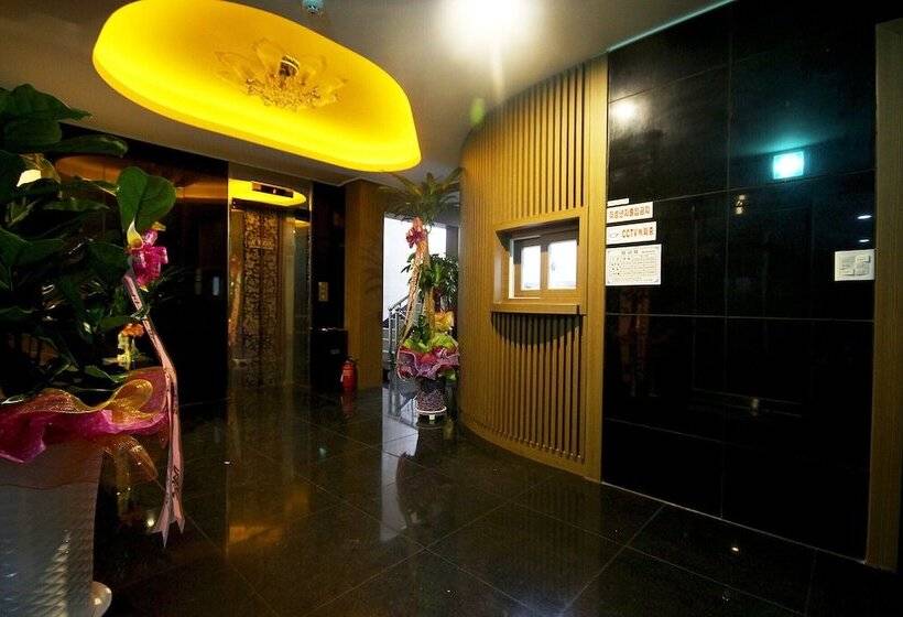 فندق على الطريق Gimhae Samgye Masil