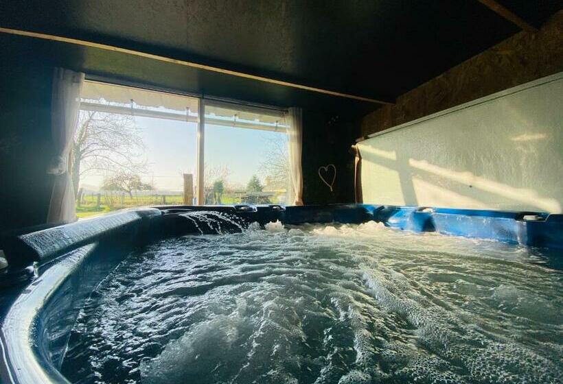 مبيت وإفطار Chambre Avec Spa Privé