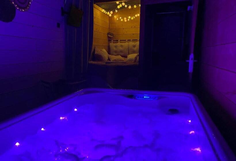 مبيت وإفطار Chambre Avec Spa Privé