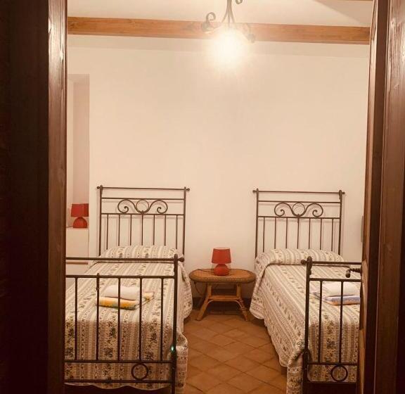 צימר Villa Le Gemelle Dell'alcantara