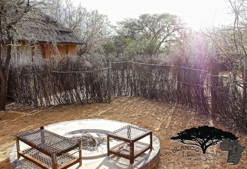ホテル Blanco Hunting Safaris Game Ranch