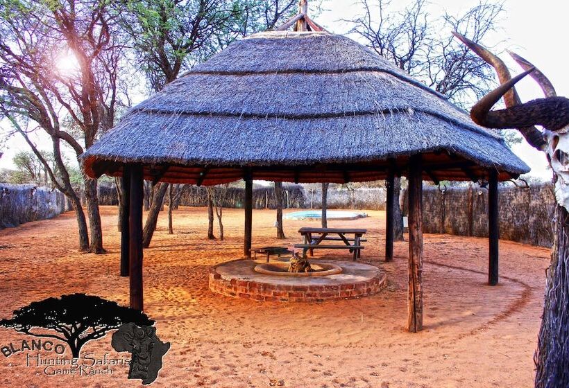ホテル Blanco Hunting Safaris Game Ranch