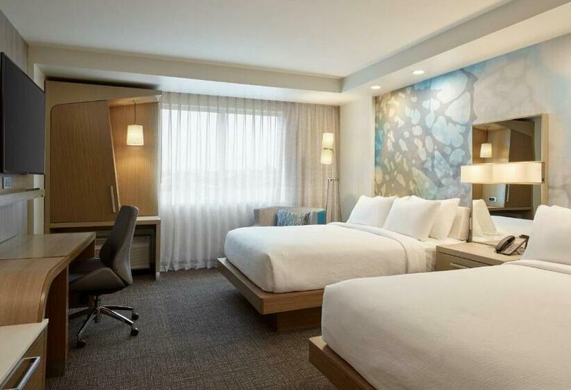 هتل Courtyard By Marriott Denver Aurora