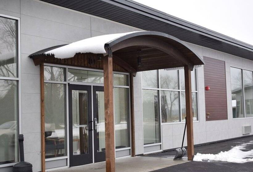 فندق Menominee River Extended Stay