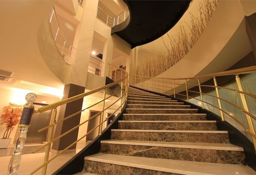 בית מלון כפרי Naskon Sapphire Resort Thermal & Spa