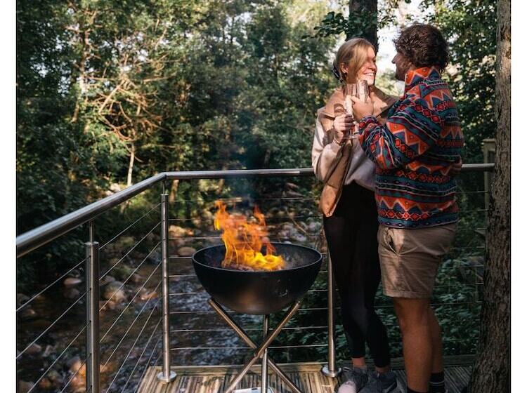 هتل Riverbeds Lodges With Hot Tubs