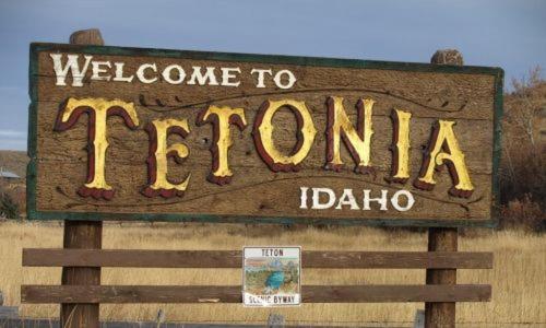 Отель Teton Peaks Resort