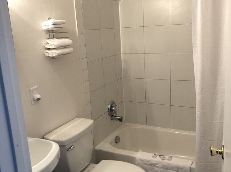 Мотель Red Rock Extended Stay