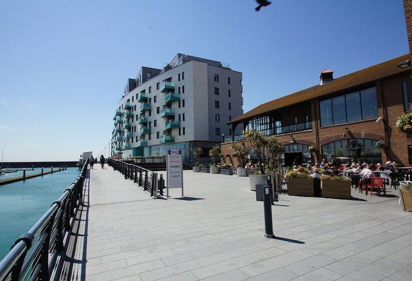 Orion Marina Sea View Parking By Brighton Holiday Lets