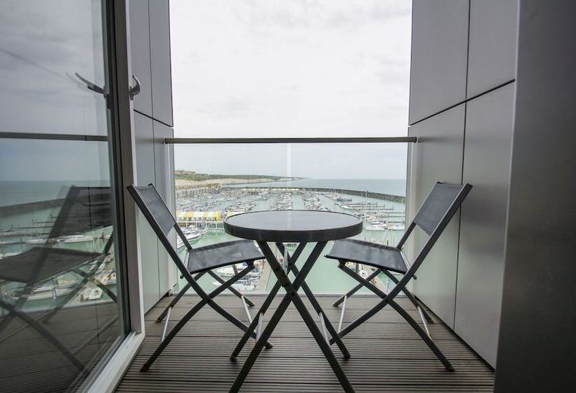 Orion Marina Sea View Parking By Brighton Holiday Lets