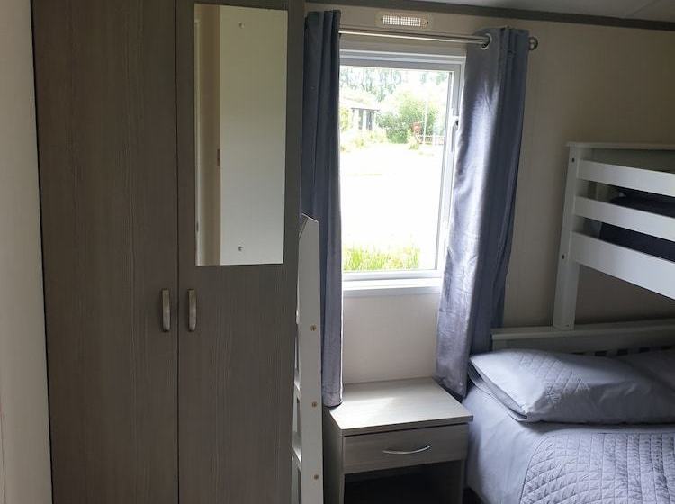 Outstanding 3 Bedroom2018model Caravan Northampton