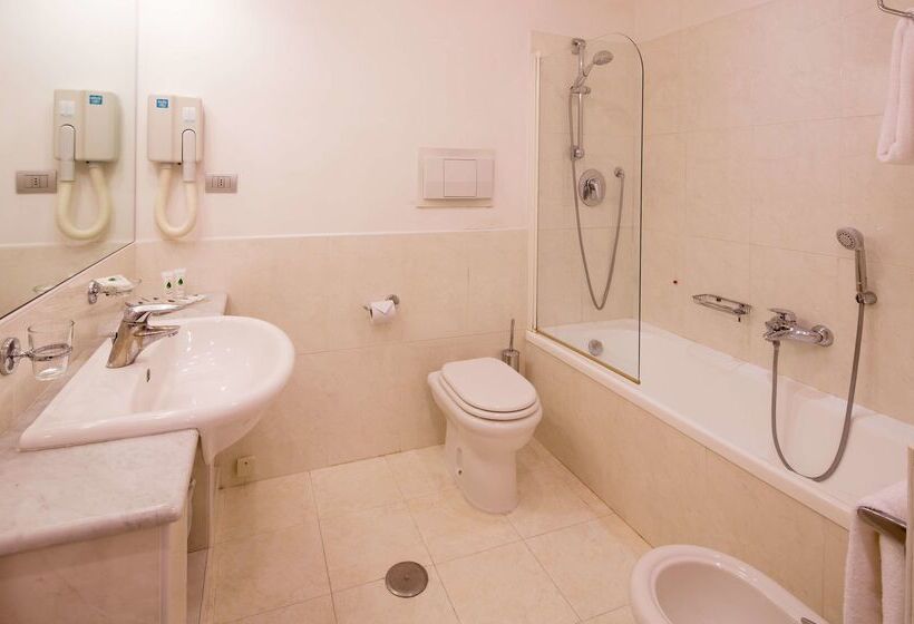 Fotos del hotel Best Western  I Triangoli:  23