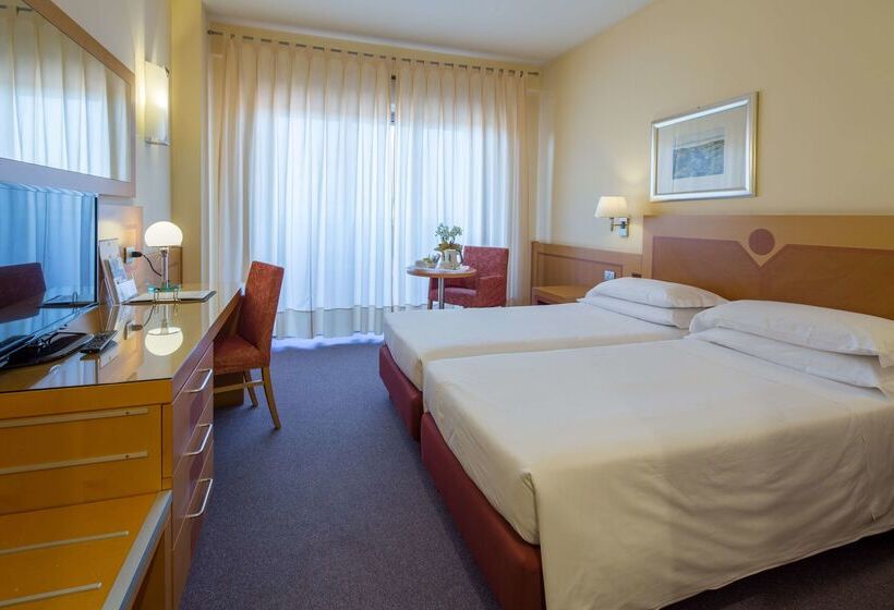 Fotos del hotel Best Western  I Triangoli:  21