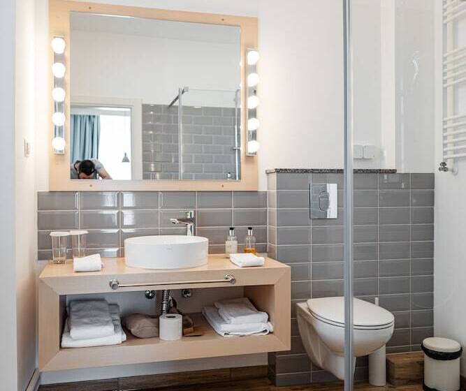 هتل Casa Luxemburg Newly Renovated