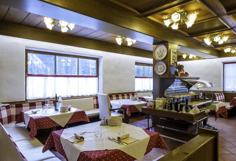 هتل Chalet Pineta Relax Location