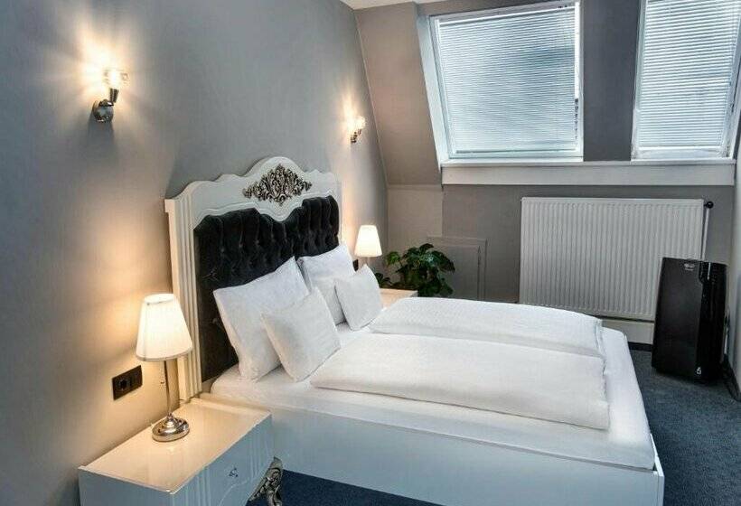 Fotos del hotel Koncept  Liebelei:  25