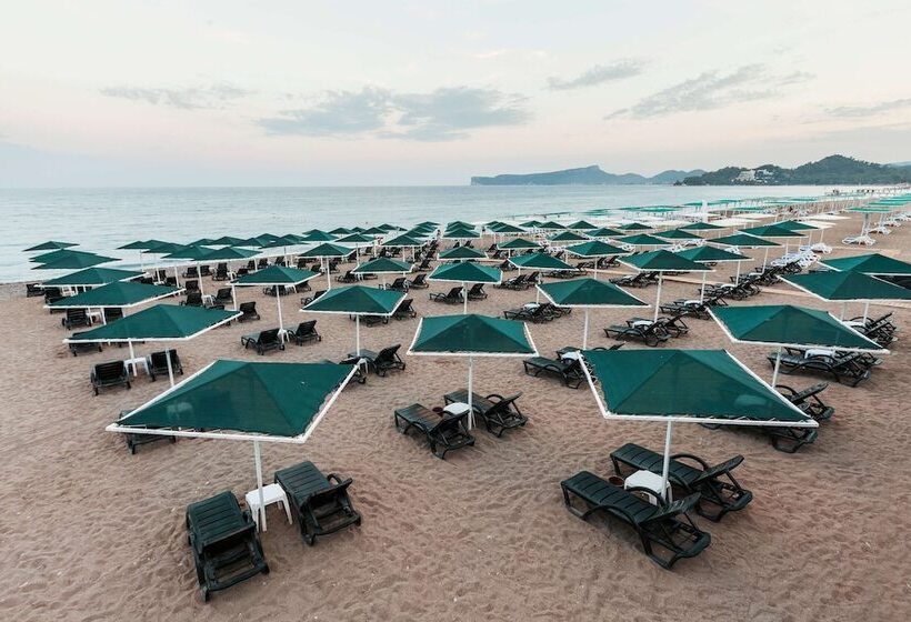 هتل Greenwood Kemer Resort