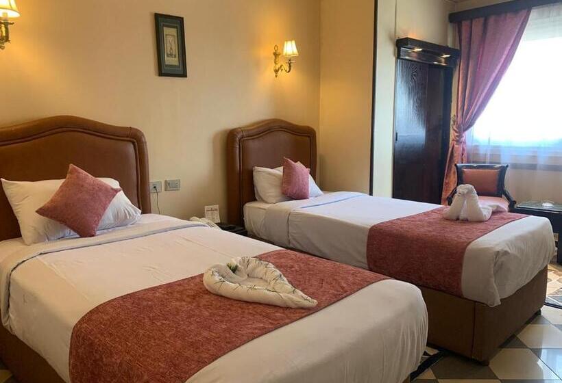 Fotos del hotel Holidays Express:  16
