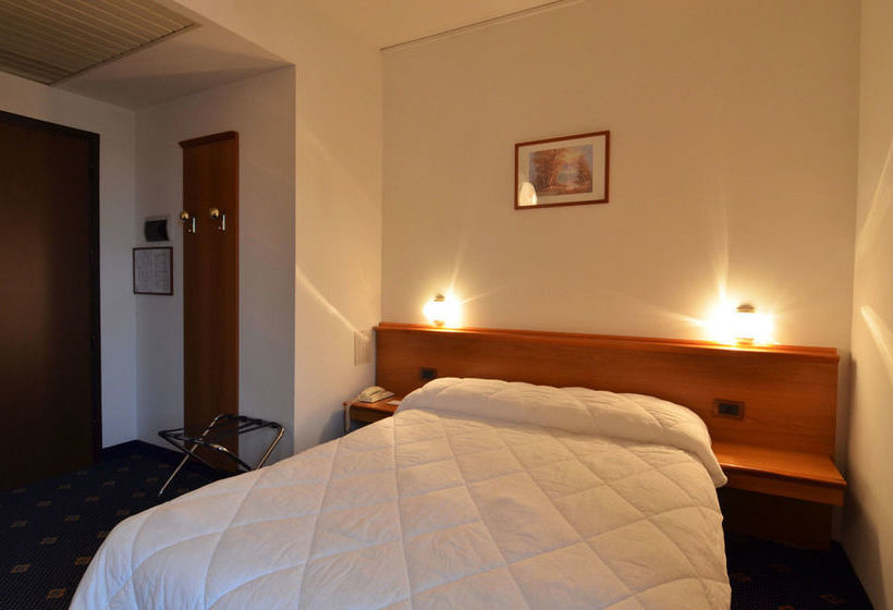 Hotel Oasi