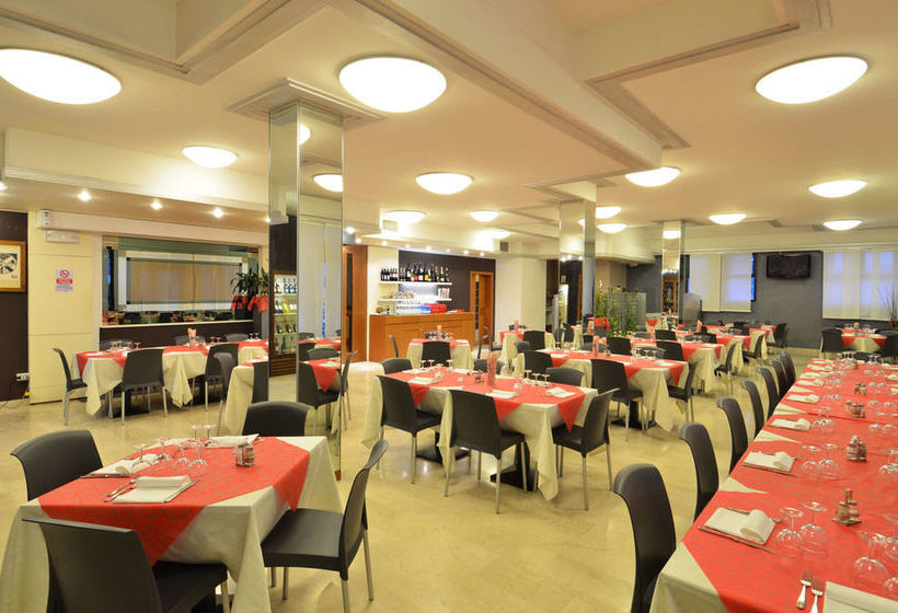 Hotel Oasi