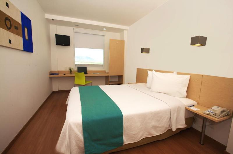 Fotos del hotel One Saltillo Derramadero:  35