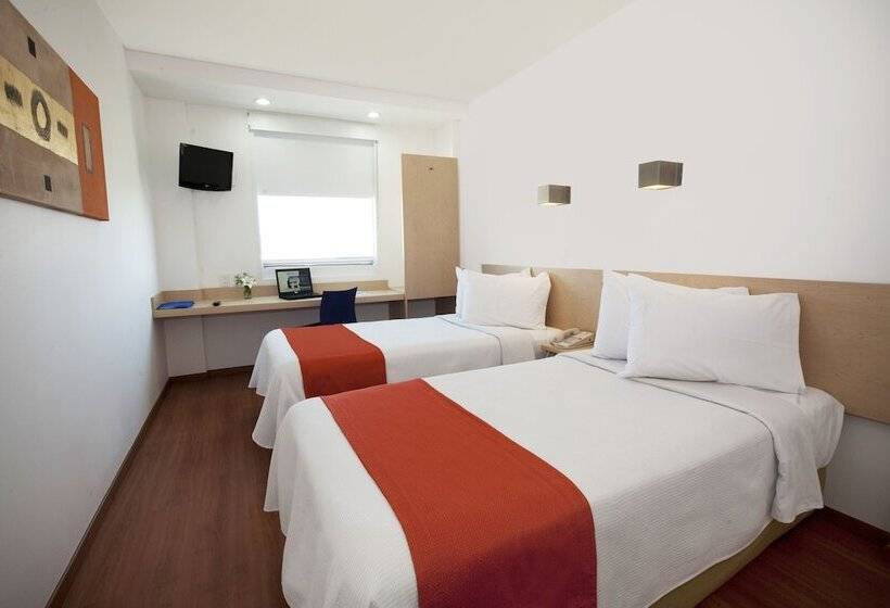 Fotos del hotel One Saltillo Derramadero: 1 Fotos del hotel One Saltillo Derramadero: 1