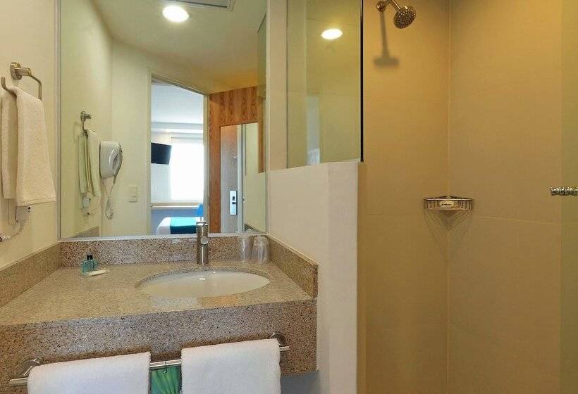 Fotos del hotel One Saltillo Derramadero:  10