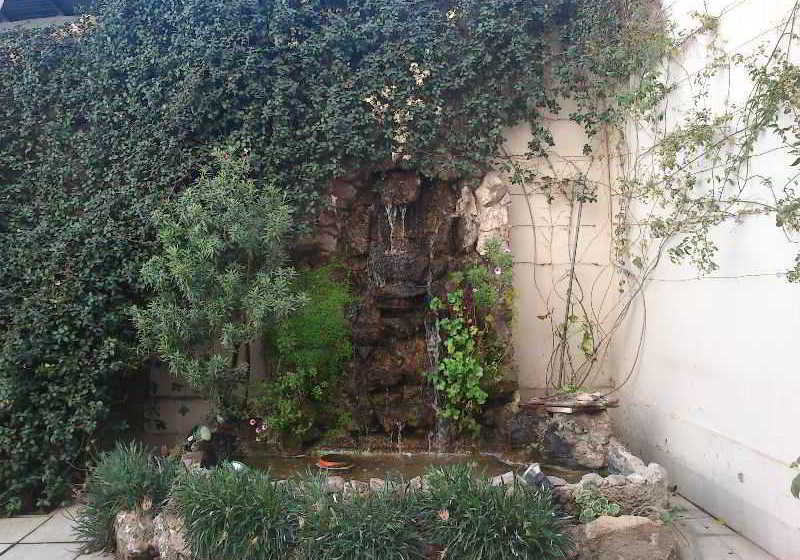 هتل Puerta Del Sol