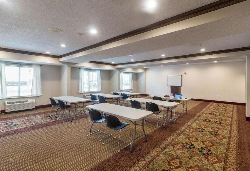 هتل Quality Inn & Suites West Chase