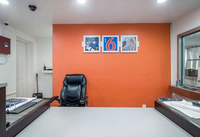 Motel 6 Fort Myers, Fl