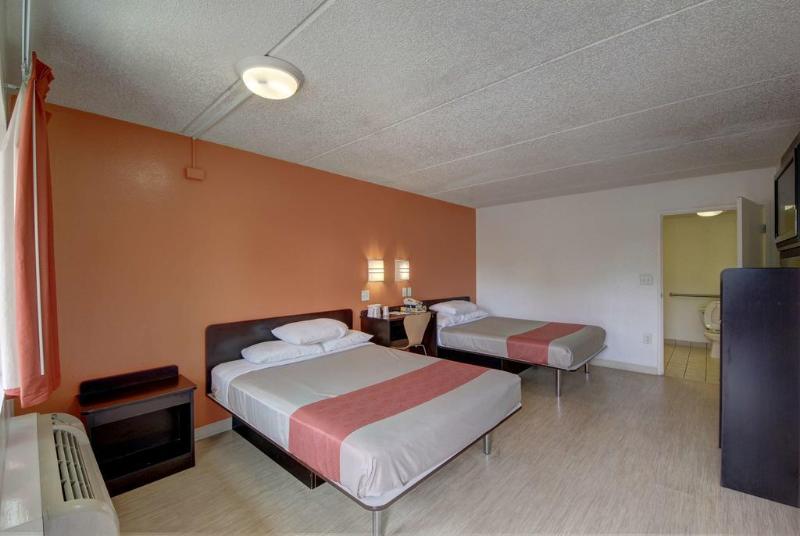 Motel 6 San Antonio, Tx  Downtown  Market Square