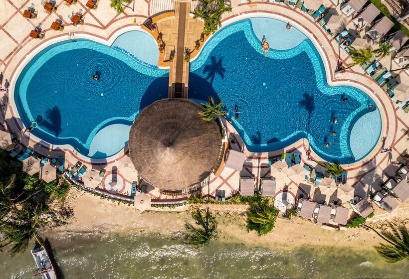 استراحتگاه Wyndham Alltra Playa Del Carmen Adults Only All Inclusive