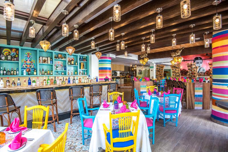 استراحتگاه Wyndham Alltra Playa Del Carmen Adults Only All Inclusive