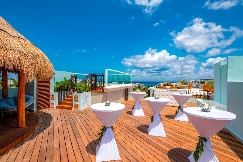 استراحتگاه Wyndham Alltra Playa Del Carmen Adults Only All Inclusive