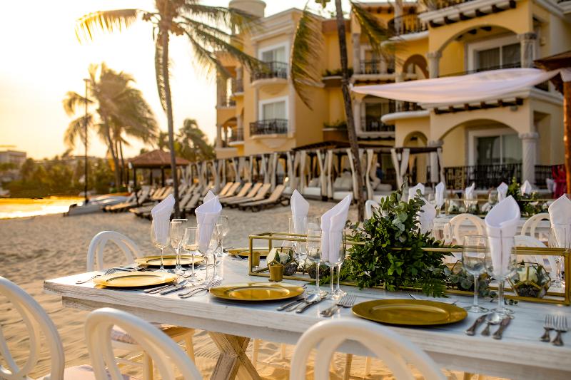 استراحتگاه Wyndham Alltra Playa Del Carmen Adults Only All Inclusive