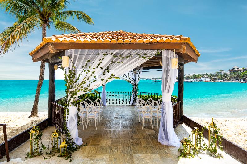 استراحتگاه Wyndham Alltra Playa Del Carmen Adults Only All Inclusive