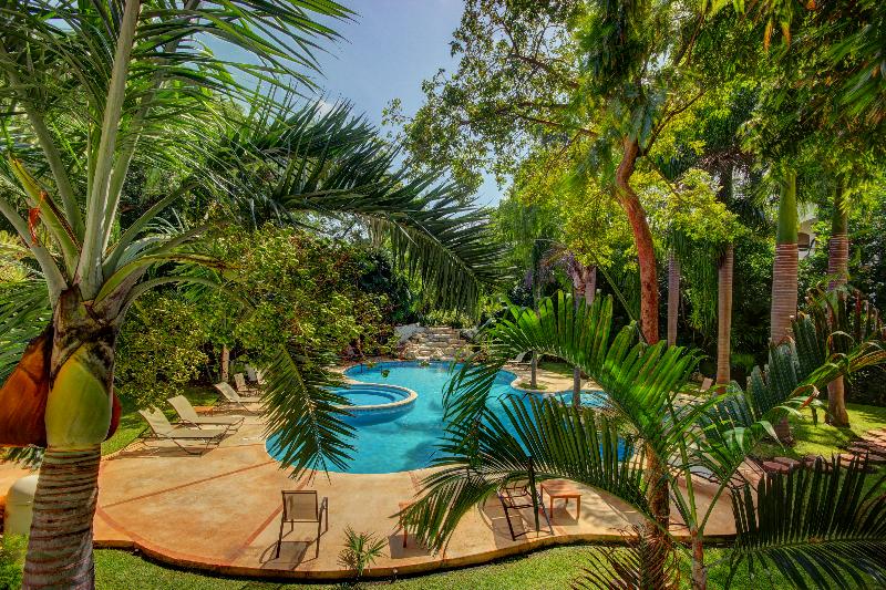 Riviera Maya Suites