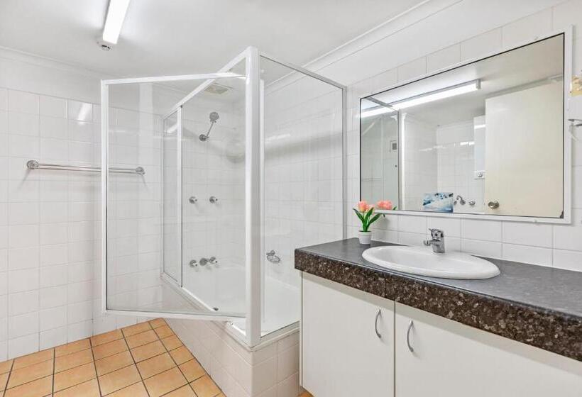 Northwind Beachfront Apartments