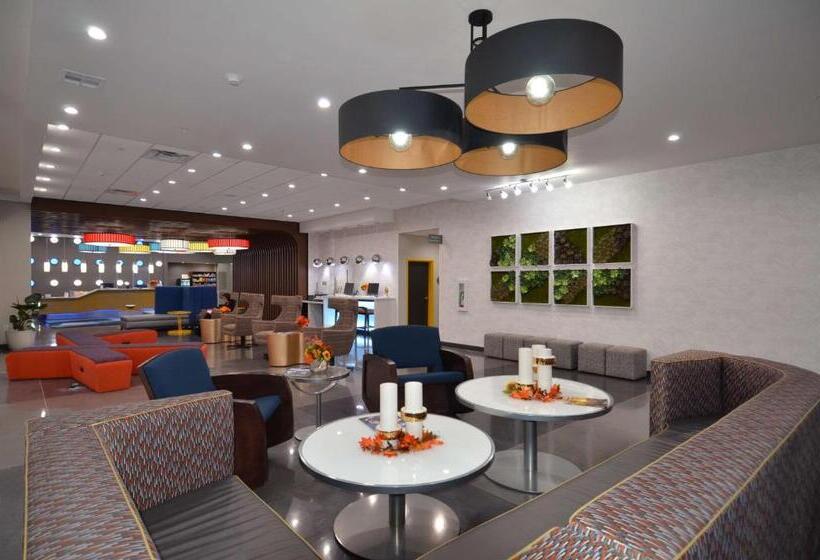בית מלון כפרי Glō Best Western Enid Ok Downtown   Convention Center