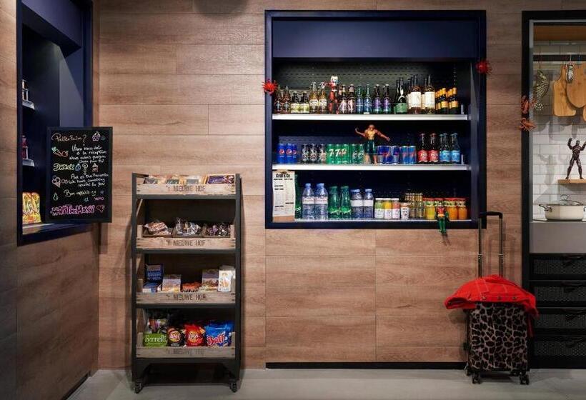 هتل Moxy Sophia Antipolis