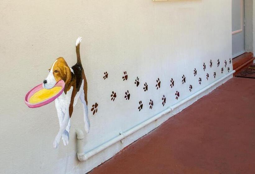 Richard's Pet Friendly Motel