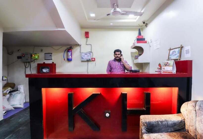 هتل Goroomgo Kabir Charbagh Lucknow