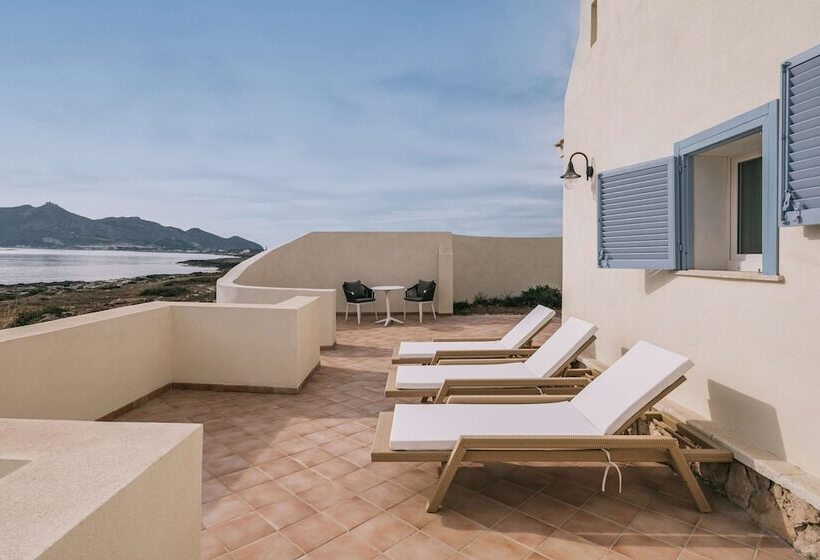 هتل Mangia S Favignana Resort