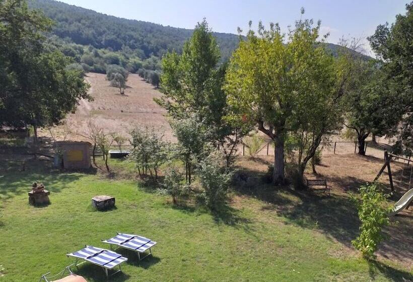 교외 호텔 Agriturismo Capannacce