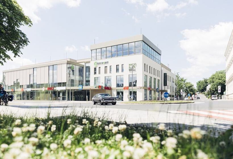 Harry S Home Steyr Hotel & Apartments