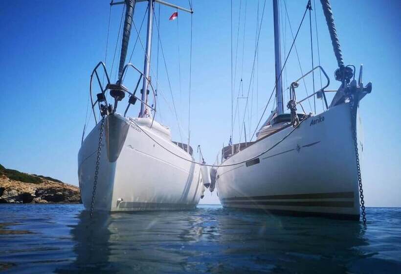هتل Sailing Yacht By Owner, Holidays To Greek Islands
