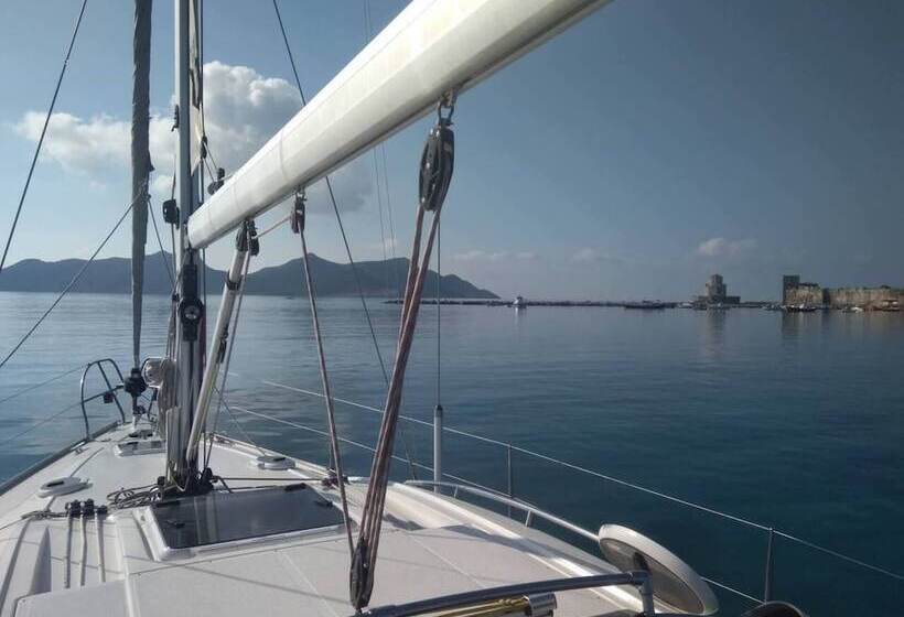 هتل Sailing Yacht By Owner, Holidays To Greek Islands
