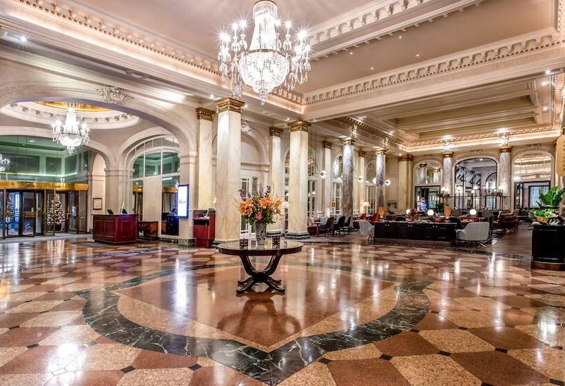בית מלון כפרי The Fairmont Palliser Gold Experience