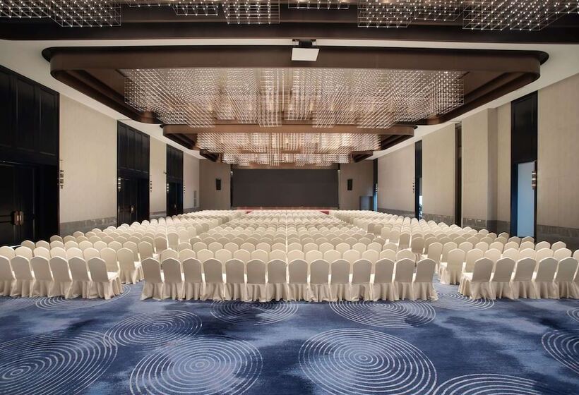 هتل Wyndham Zhangshu