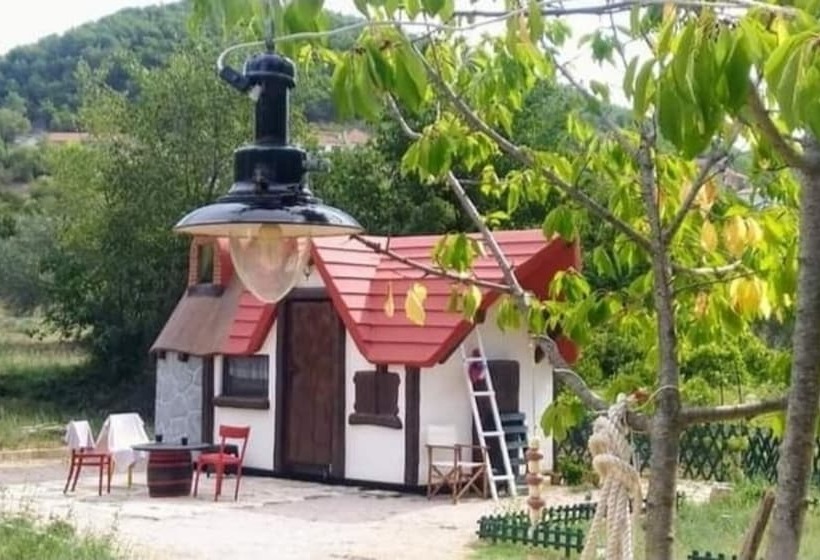 Immaculate 2 Bed Cottage Near Krka Waterfalls